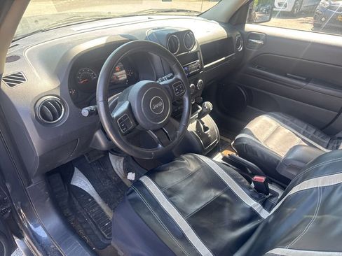 Used 2015 Jeep Patriot High Altitude AWD/4WD image 13