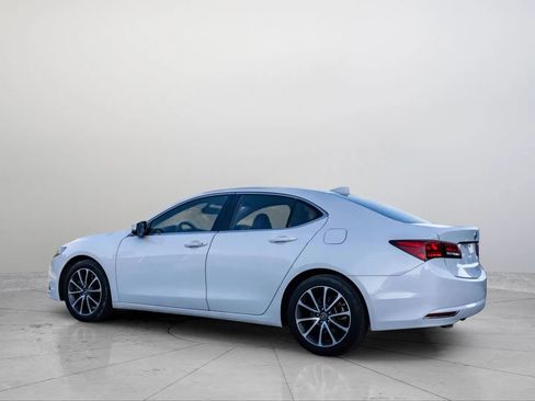 Used 2016 Acura TLX V6 image 3