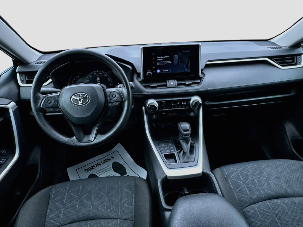 Used 2025 Toyota RAV4 XLE AWD/4WD image 24