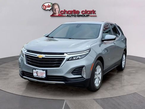 Used 2024 Chevrolet Equinox LT FWD image 1