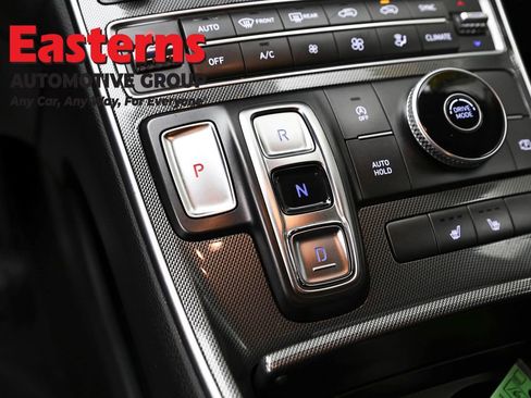 Used 2023 Hyundai Santa Fe SEL image 13