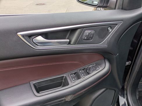 Certified 2022 Ford Edge Titanium w/ Equipment Group 301A image 16