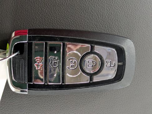 Used 2020 Lincoln Nautilus FWD w/ Equipment Group 101A image 35