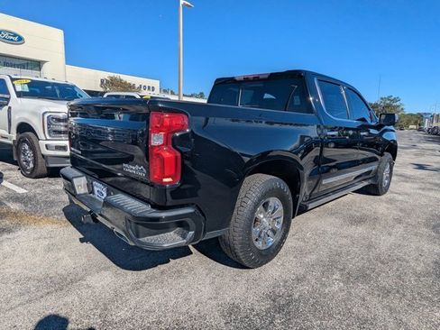 Used 2022 Chevrolet Silverado 1500 High Country w/ High Country Premium Package image 5