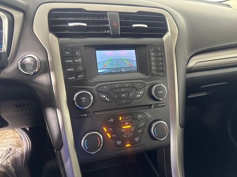 Used 2018 Ford Fusion S image 14