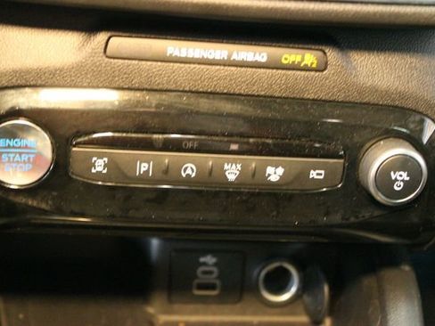Used 2024 Ford Escape Platinum AWD/4WD image 27
