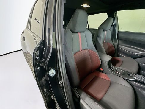 Used 2024 Toyota Corolla Cross AWD Hybrid image 28