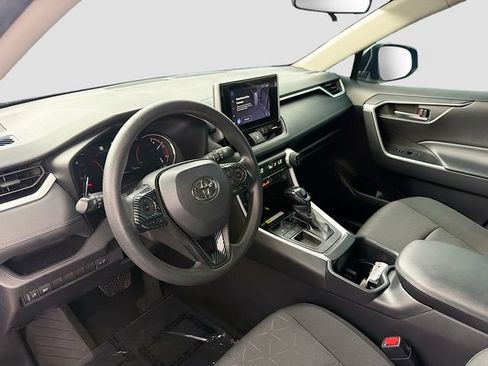 Used 2024 Toyota RAV4 XLE w/ Convenience Package FWD image 9