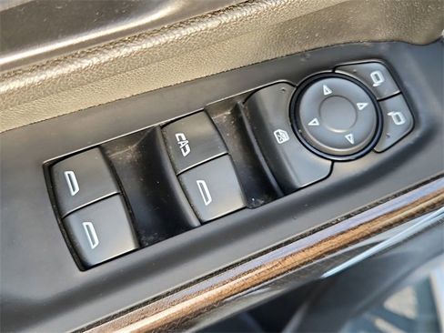 Used 2022 Chevrolet Silverado 2500 LT w/ Convenience Package image 22