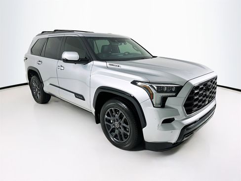 Used 2024 Toyota Sequoia Platinum image 1