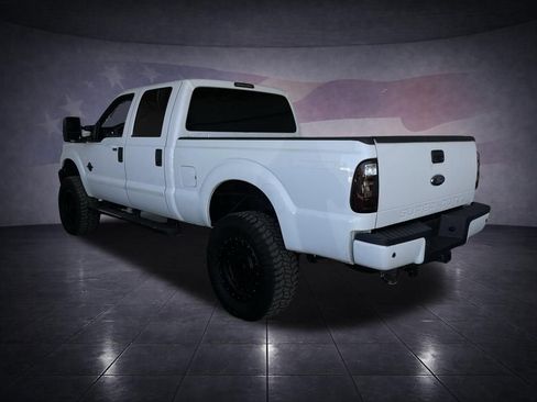 Used 2011 Ford F250 XLT w/ XLT Premium Pkg image 3