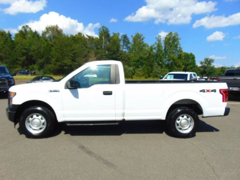 Used 2017 Ford F150 XL w/ Equipment Group 101A Mid AWD/4WD image 18