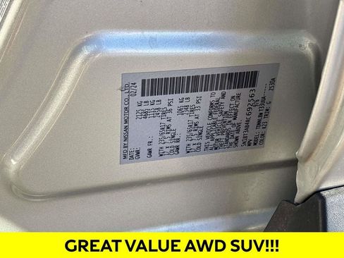 Used 2024 Nissan Rogue S image 27