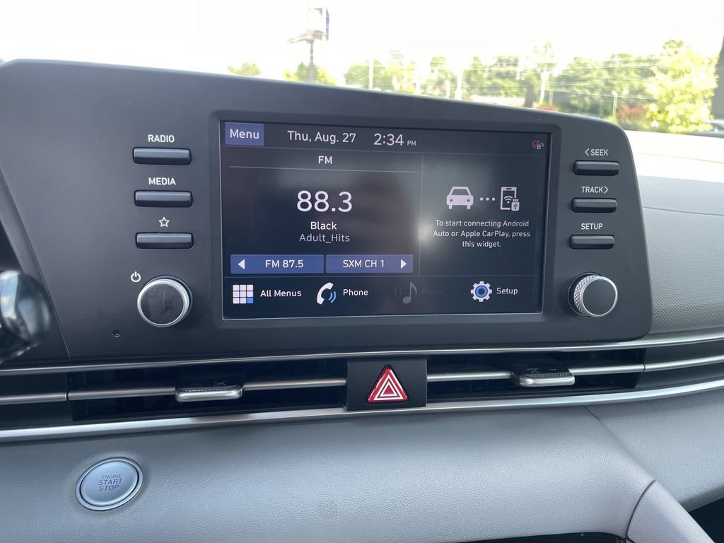 Used 2023 Hyundai Elantra SEL w/ Cargo Package FWD image 10
