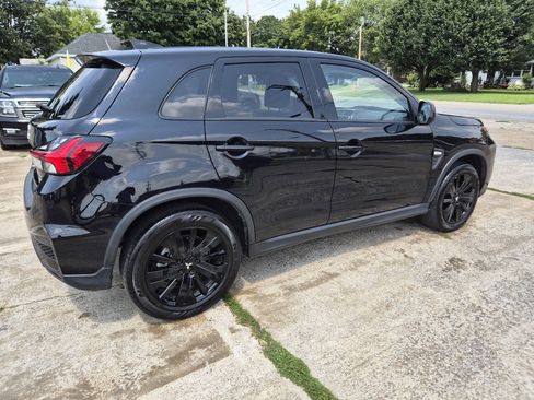 Used 2025 Mitsubishi Outlander Sport LE AWD/4WD image 6