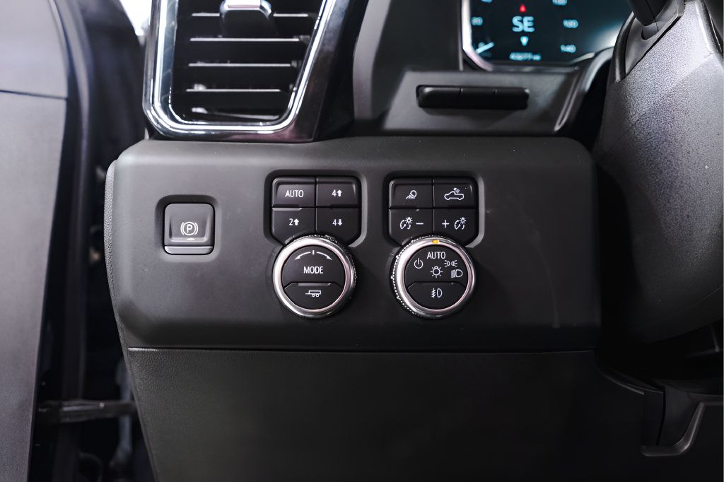 Used 2024 GMC Sierra 3500 Denali Ultimate AWD/4WD image 21