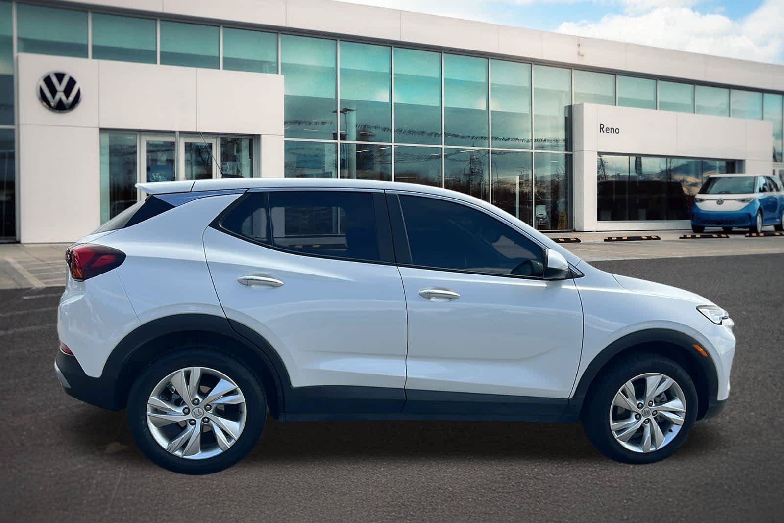 Used 2024 Buick Encore GX Preferred w/ Comfort Package AWD/4WD image 4