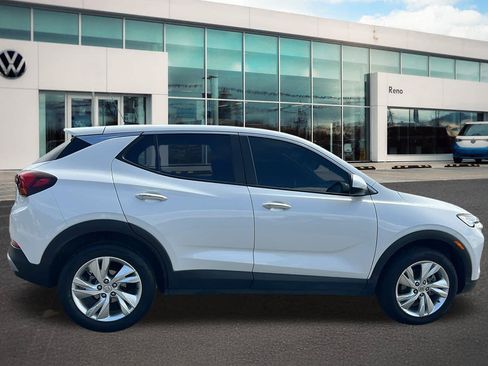 Used 2024 Buick Encore GX Preferred w/ Comfort Package AWD/4WD image 4