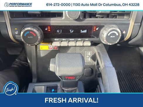 Used 2024 Toyota Tacoma TRD Off-Road image 22