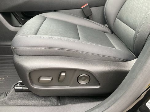 New 2026 Chevrolet Equinox LT w/ Convenience Package II image 10