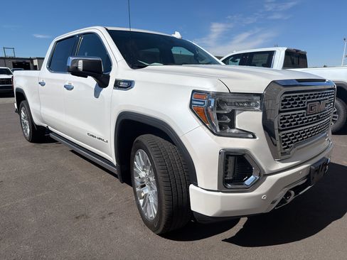 Used 2021 GMC Sierra 1500 Denali w/ Denali Ultimate Package AWD/4WD image 4