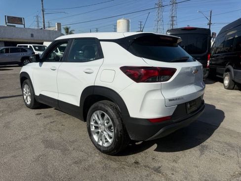 Used 2025 Chevrolet TrailBlazer LS FWD image 5