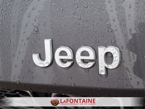 Used 2024 Jeep Grand Cherokee L Limited w/ Luxury Tech Group II image 9