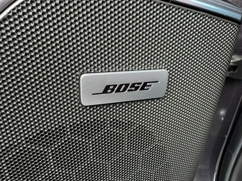 Used 2018 Cadillac Escalade ESV Premium Luxury image 38