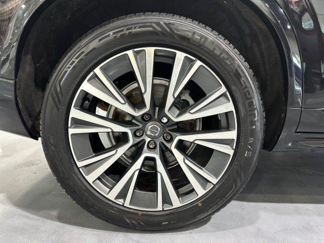 Used 2020 Volvo XC90 T5 Momentum w/ Protection Package Premier FWD image 9