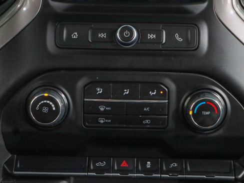 Used 2022 Chevrolet Silverado 2500 Custom w/ Custom Value Package image 20