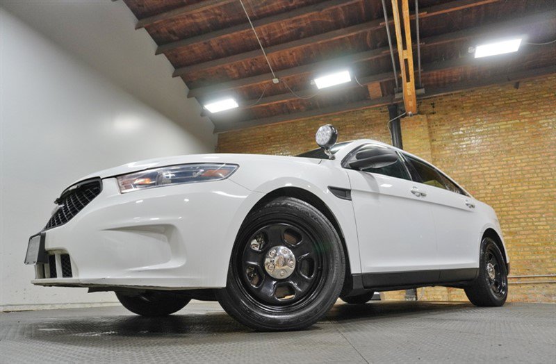 Used 2019 Ford Taurus Police Interceptor AWD image 3