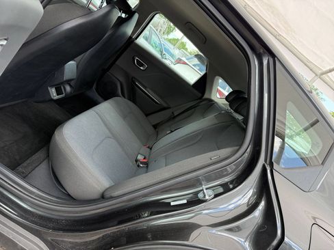 Used 2025 Kia K4 FWD image 35