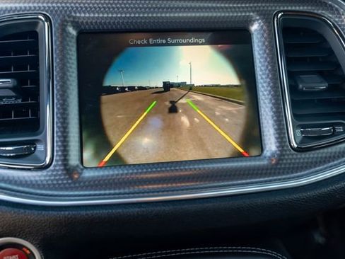 Used 2016 Dodge Challenger SRT Hellcat image 27