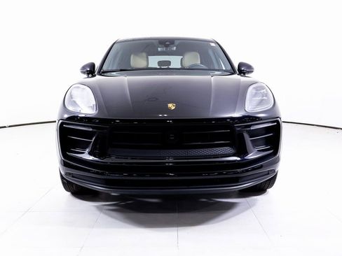 Certified 2026 Porsche Macan AWD/4WD image 24