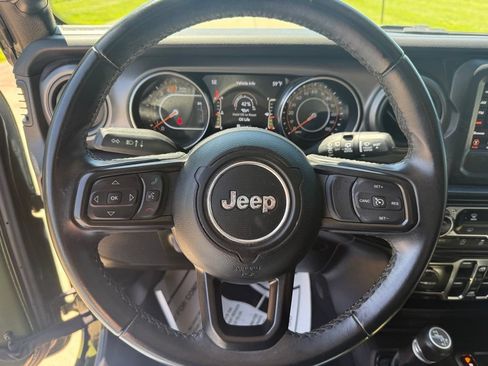 Used 2022 Jeep Wrangler Unlimited Sport AWD/4WD image 26