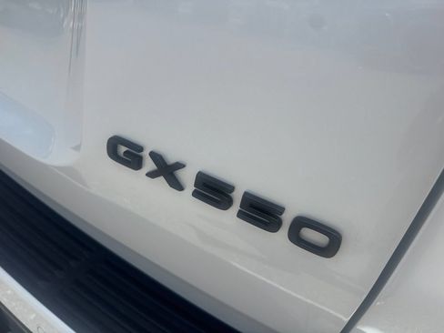 Used 2024 Lexus GX 550 w/ Accessory Package (Z1) AWD/4WD image 6