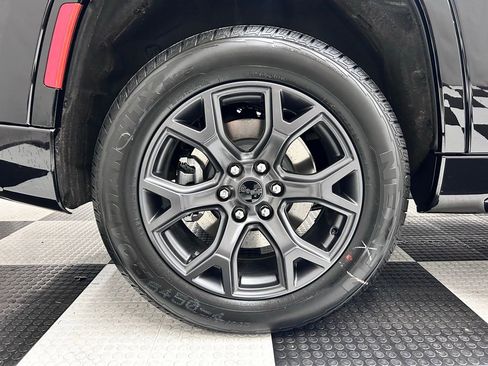 New 2026 Jeep Grand Wagoneer Limited image 8