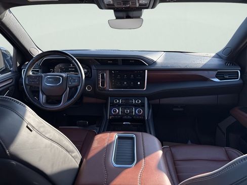 Used 2024 GMC Yukon Denali Ultimate image 16