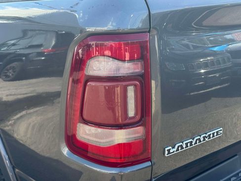 Used 2019 RAM 1500 Laramie AWD/4WD image 11