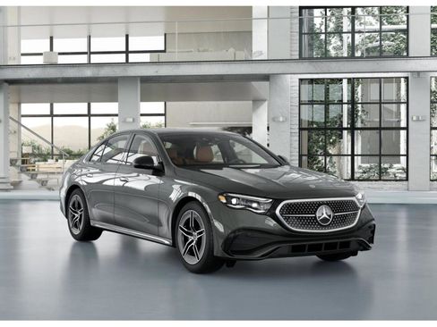 New 2026 Mercedes-Benz E 350 4MATIC Sedan image 10