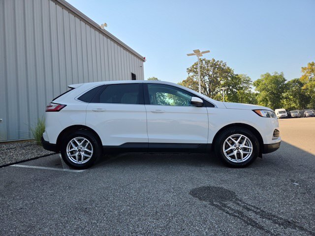 Used 2024 Ford Edge SEL AWD/4WD image 7
