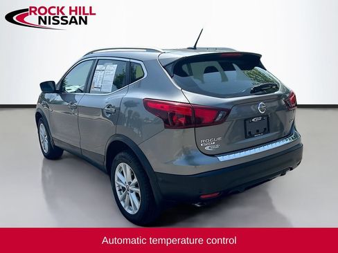 Used 2019 Nissan Rogue Sport SV w/ Technology Package FWD image 5