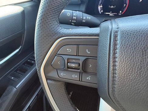 Used 2025 Toyota Tacoma TRD Sport image 23