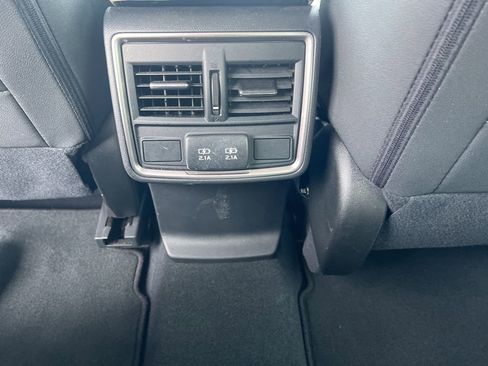 Certified 2023 Subaru Forester Premium image 29