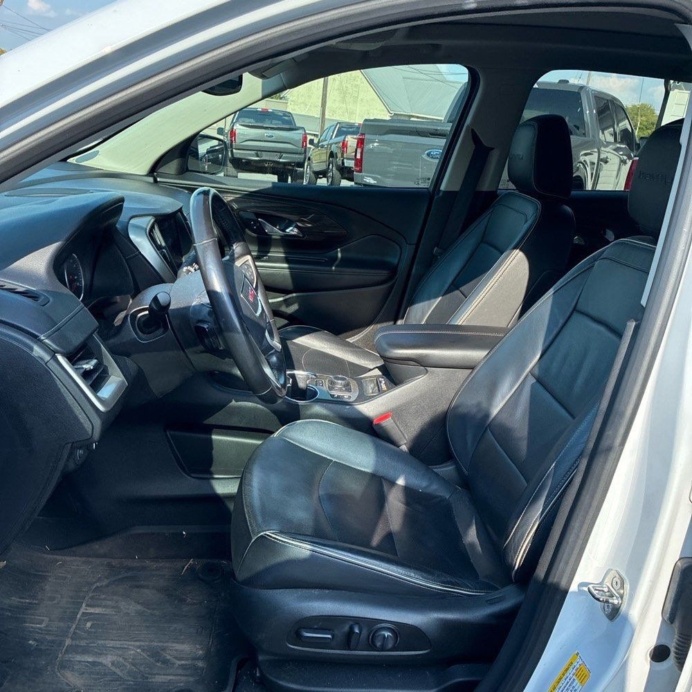 Used 2019 GMC Terrain Denali w/ Advanced Safety Package AWD/4WD image 5