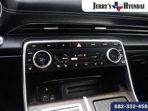 Used 2021 Genesis GV80 3.5T image 12