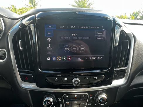Used 2020 Chevrolet Traverse LT w/ LT Premium Package AWD/4WD image 20