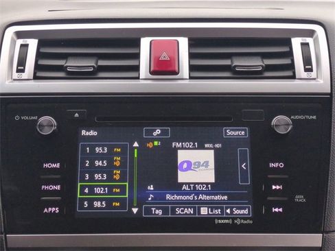 Used 2017 Subaru Outback 2.5i Premium image 18