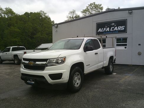Used 2018 Chevrolet Colorado W/T RWD image 1