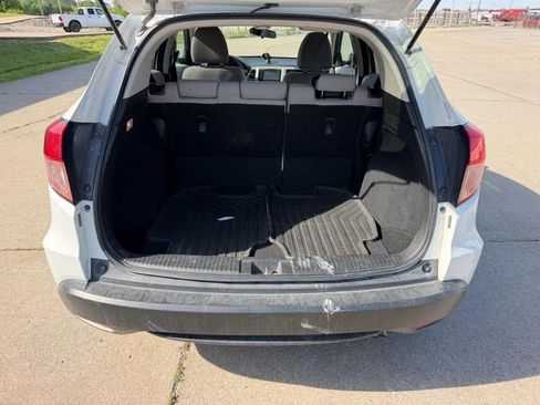Used 2016 Honda HR-V EX image 5